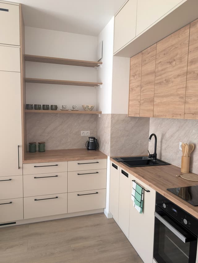 2-pokojowe mieszkanie w Ursusie z parkingiem - Zdjęcie 2/11