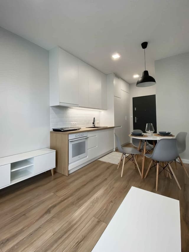 Przytulne 30m² z balkonem w centrum Woli - nowoczesne i jasne - Zdjęcie 4/6