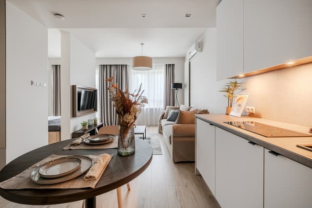Elegancki apartament inwestycyjny w Platinum Towers, Wola - Zdjęcie 2/8