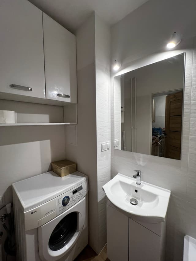 Przytulna kawalerka 26m² na Szczęśliwej, w pełni wyposażona - Zdjęcie 5/17