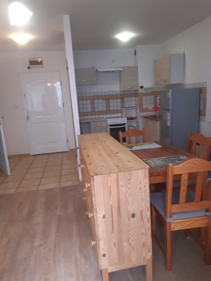 Przytulne, w pełni wyposażone mieszkanie w spokojnej dzielnicy - Zdjęcie 1/14