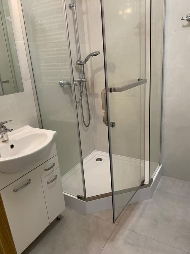 Nowoczesne studio z balkonem na Prądniku Czerwonym - Zdjęcie 3/7