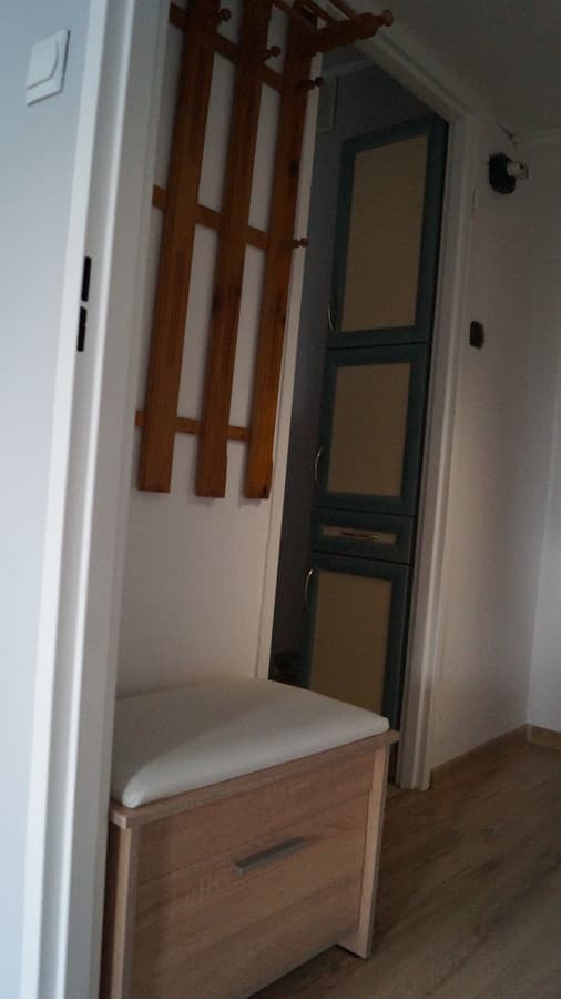 Przytulna kawalerka 25 m² w świetnej lokalizacji - Nowe Miasto - Zdjęcie 3/9