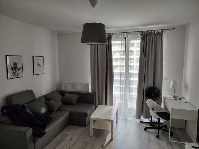 Komfortowe mieszkanie na Woli w Warszawie - Zdjęcie 2/7