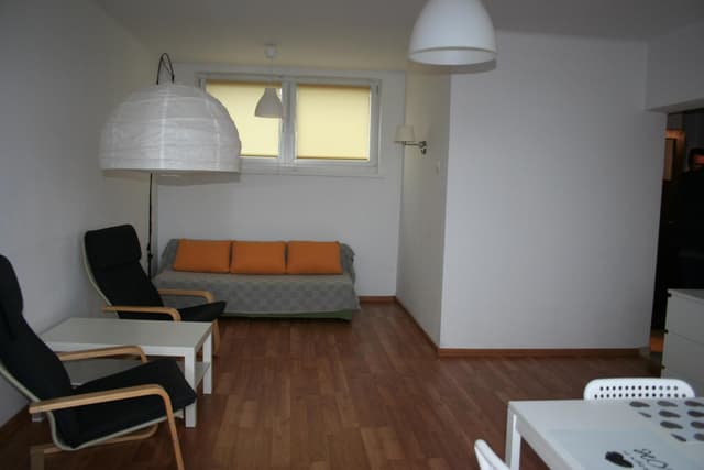 Przytulne 36m² w spokojnej części Górnej, gotowe do zamieszkania - Zdjęcie 3/8
