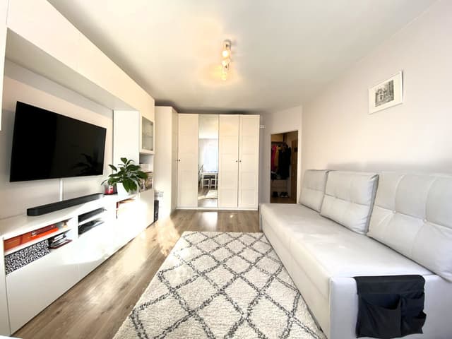 Funkcjonalne 33,4 m² w Nowym Mieście - idealne dla pary i inwestorów - Zdjęcie 4/10