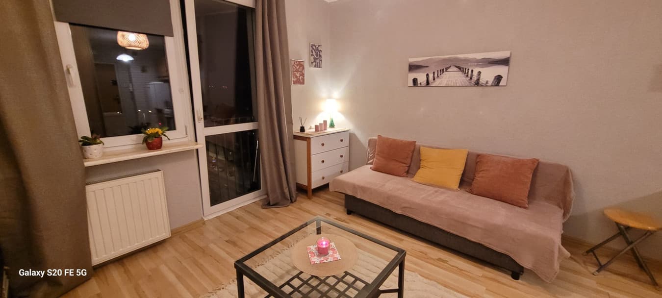 Przytulna kawalerka 21m² na Ochocie - doskonała lokalizacja - Zdjęcie 1/17