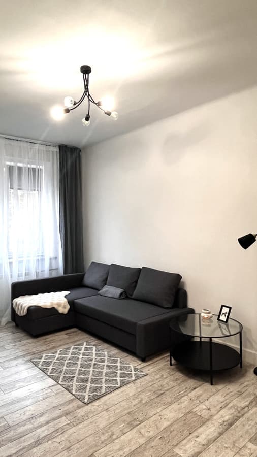 Nowoczesne mieszkanie w sercu Pragi-Północ - Zdjęcie 4/12