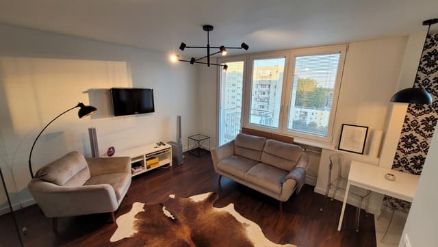 Jasne mieszkanie w dobrej lokalizacji na Targówku - Zdjęcie 2/11