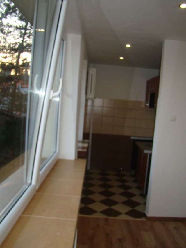 Komfortowe mieszkanie na Skorupach z balkonem - Zdjęcie 4/12