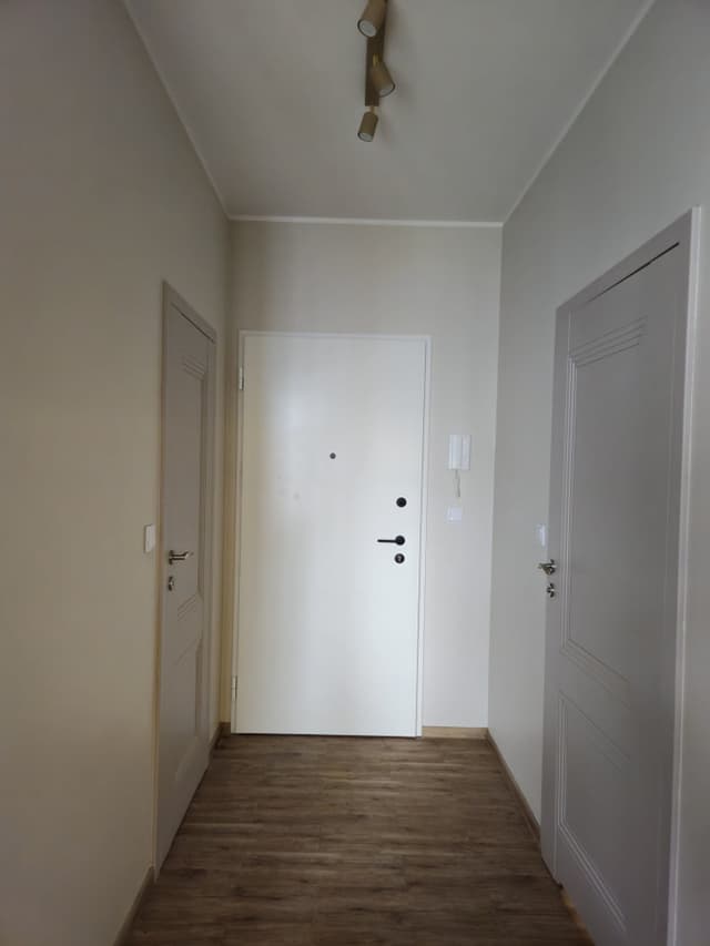 Komfortowa, dwupokojowa kawalerka w Ursusie po remoncie - Zdjęcie 2/14