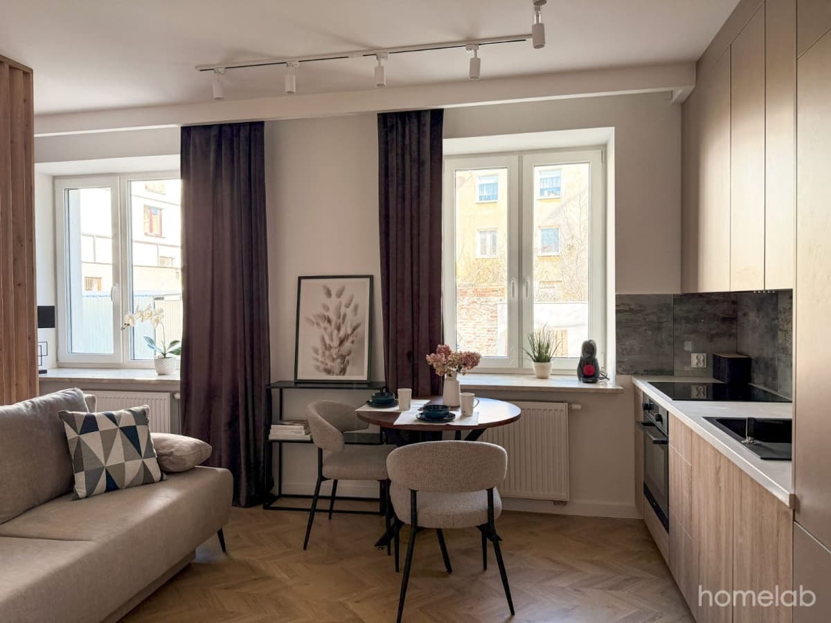 Luksusowe kompaktowe mieszkanie w prestiżowej dzielnicy Włochy - Zdjęcie 1/10