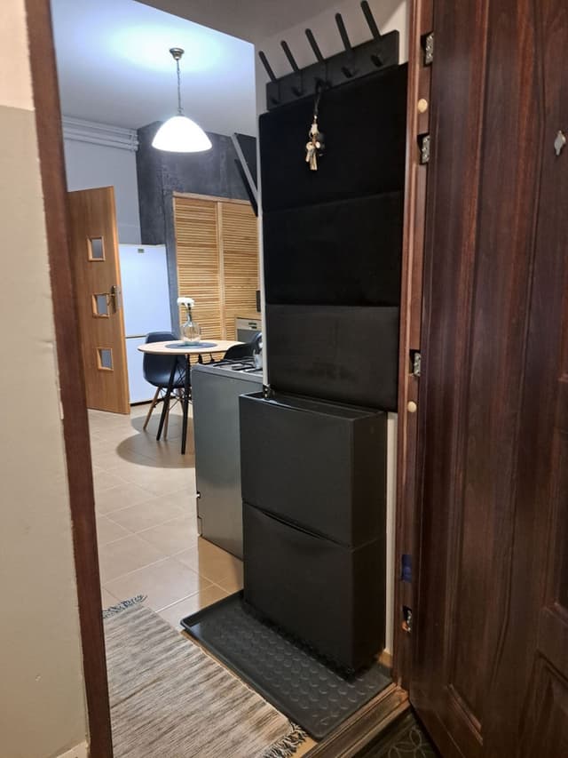 Przestronne mieszkanie 39m² na Psim Polu, doskonała lokalizacja - Zdjęcie 2/11