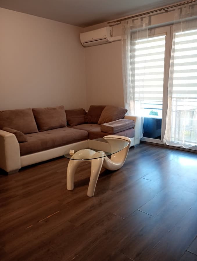 Nowoczesne mieszkanie w spokojnej dzielnicy Kurdwanów - Zdjęcie 1/6