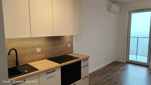 Dwupokojowe mieszkanie w Nowym Mieście - Poznań - Zdjęcie 2/13