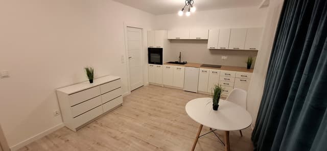 Komfortowe mieszkanie na Bemowie z dobrą lokalizacją - Zdjęcie 2/8