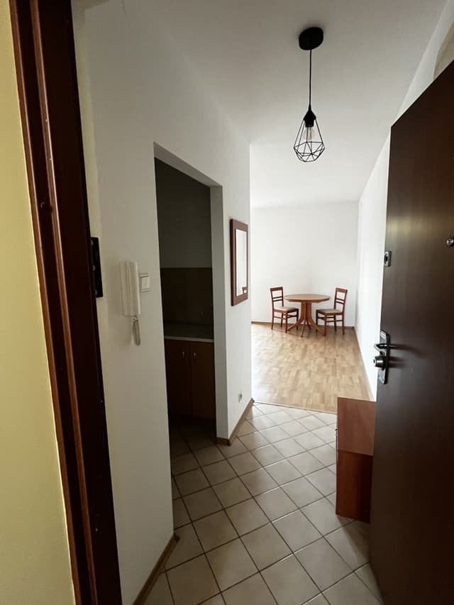 Przytulna kawalerka z балкоnem i widokiem na ogród, Ursus - Zdjęcie 4/13