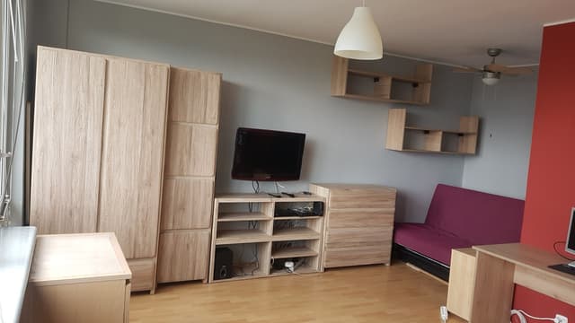 Przytulne mieszkanie w dzielnicy Włochy, świetna lokalizacja - Zdjęcie 2/11