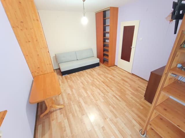 Jasne mieszkanie w spokojnej części Nowej Huty - Zdjęcie 3/10