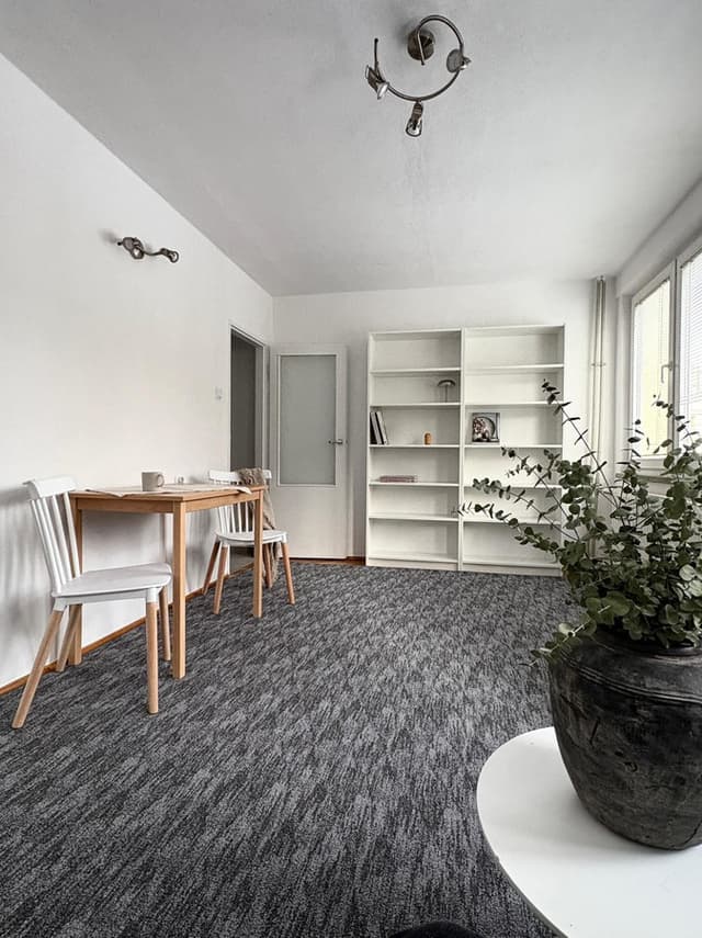 Przytulne mieszkanie na Bielanach, umeblowane - Zdjęcie 2/9