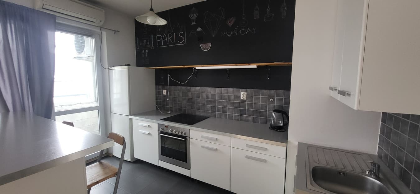 Komfortowa kawalerka 31 m² w sercu Ruczaju - gotowa do zamieszkania - Zdjęcie 1/10