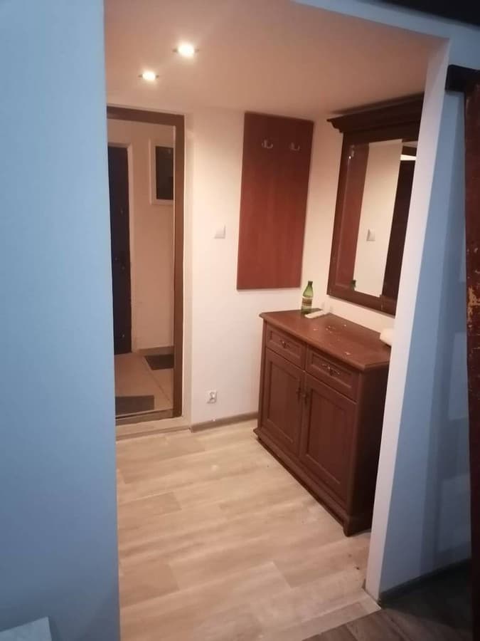 Przytulna kawalerka w centrum - idealna na start lub inwestycję - Zdjęcie 1/5