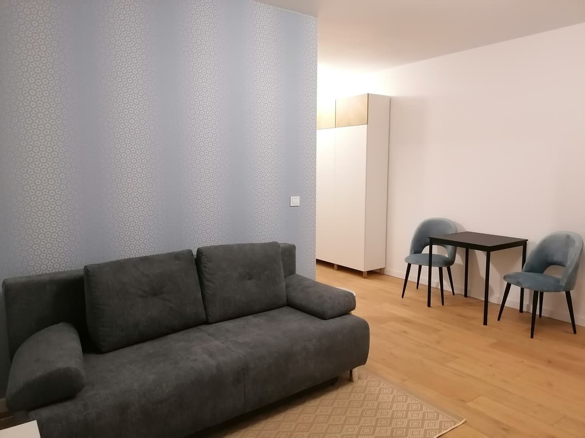 Przestronne mieszkanie w sercu Krzyków z dobrą komunikacją - Zdjęcie 1/7