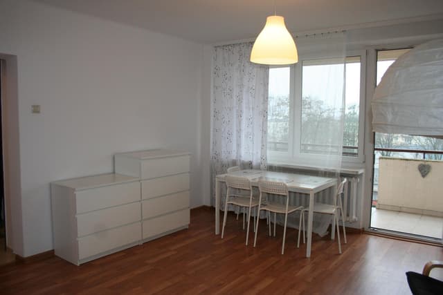 Przytulne 36m² w spokojnej części Górnej, gotowe do zamieszkania - Zdjęcie 2/8