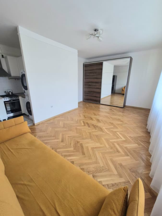 Nowoczesne studio w sercu Woli - idealne dla singli i inwestorów - Zdjęcie 1/10