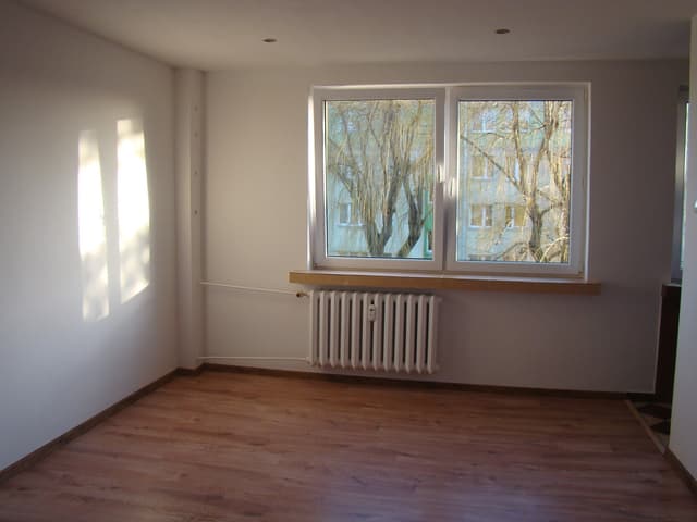 Komfortowe mieszkanie na Skorupach z balkonem - Zdjęcie 2/12