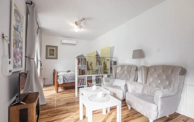 Komfortowe mieszkanie w prestiżowym Wilanowie - Zdjęcie 2/8