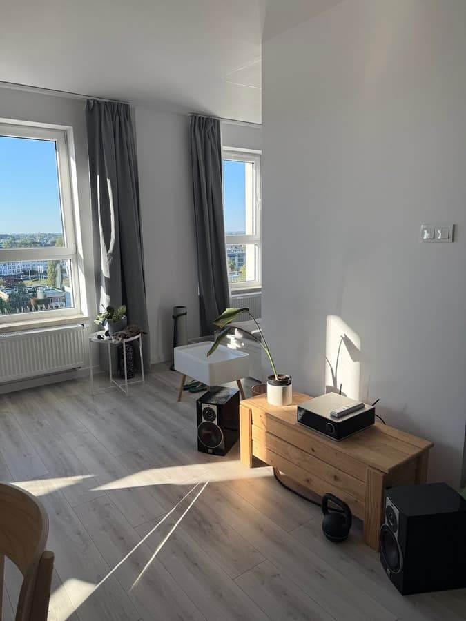Elegancki apartament w prestiżowej lokalizacji Warszawy - Zdjęcie 1/21