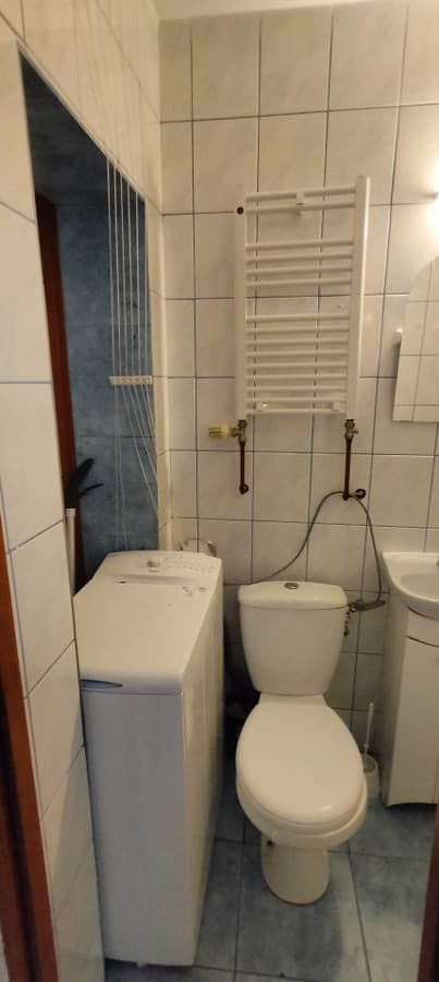 Przytulna kawalerka przy ul. Latwisa w atrakcyjnej części Poznania - Zdjęcie 2/7