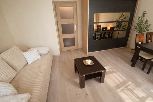 Umeblowane mieszkanie na Włochach z dobrą komunikacją - Zdjęcie 2/8