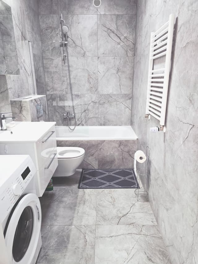 Komfortowe mieszkanie w dzielnicy Fabryczna - Zdjęcie 2/9