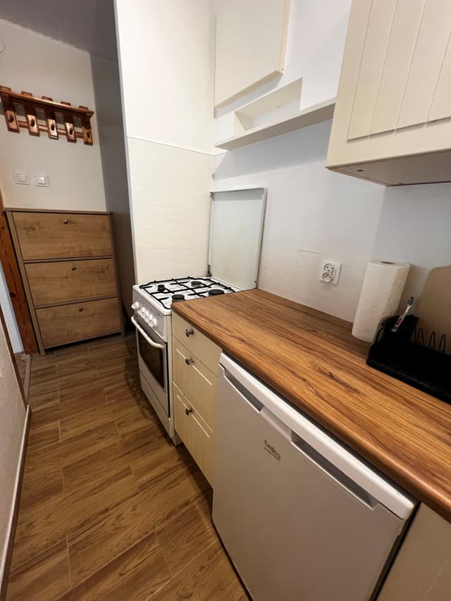 Przytulna kawalerka 26m² na Szczęśliwej, w pełni wyposażona - Zdjęcie 3/17