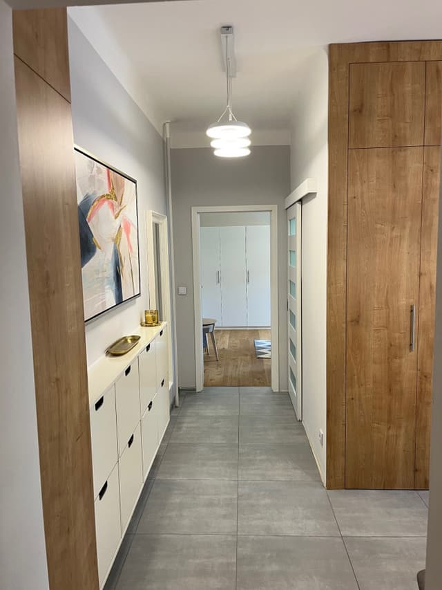 Komfortowe mieszkanie w Polesiu - gotowe do zamieszkania - Zdjęcie 2/9