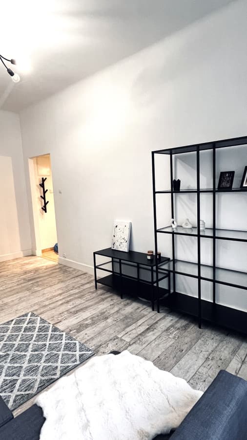 Nowoczesne mieszkanie w sercu Pragi-Północ - Zdjęcie 3/12