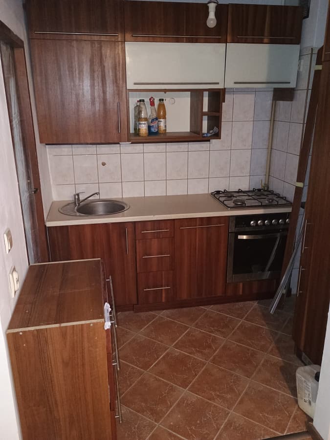 Przytulna kawalerka po remoncie w sercu Nowej Huty - Zdjęcie 1/5