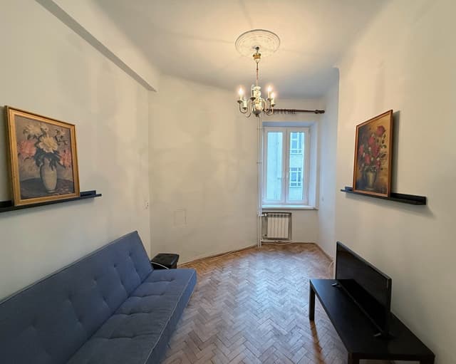 Inwestycyjne mieszkanie w prestiżowym Śródmieściu - Zdjęcie 2/10