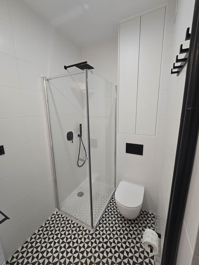 Elegancka kawalerka w centrum Warszawy z balkonem - Zdjęcie 5/7