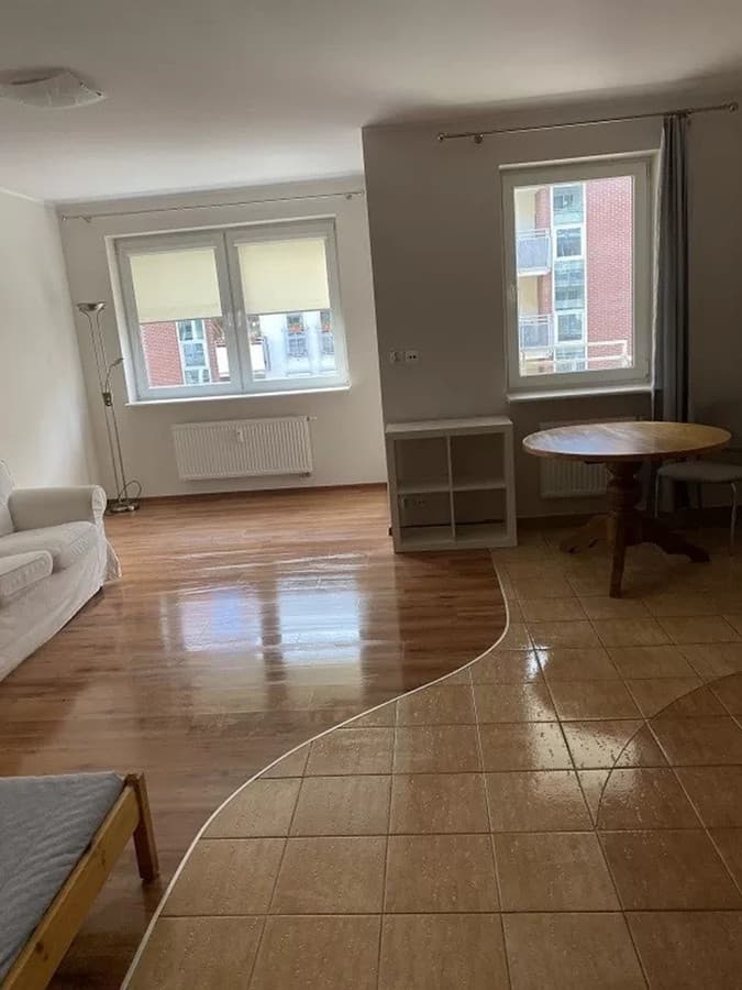 Przytulne mieszkanie w atrakcyjnej lokalizacji Nowego Miasta - Zdjęcie 1/10