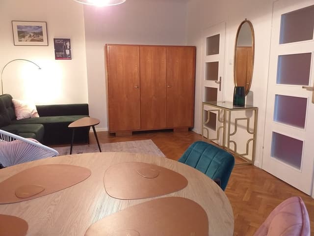Nowoczesny apartament w sercu Woli z doskonałym połączeniem - Zdjęcie 3/17