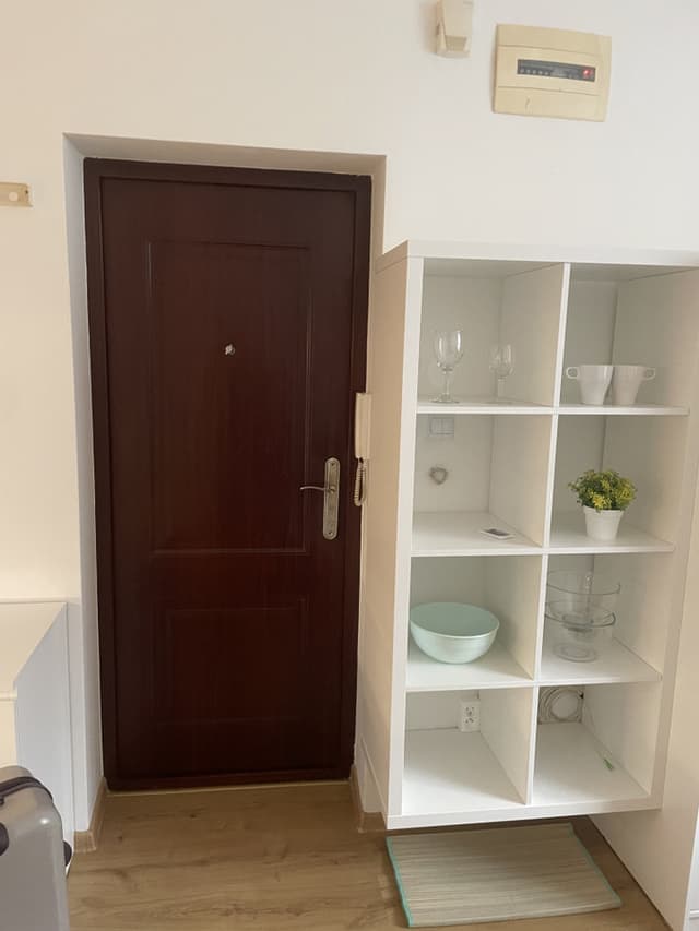 Gotowe mieszkanie inwestycyjne w sercu Starego Miasta - Zdjęcie 3/8