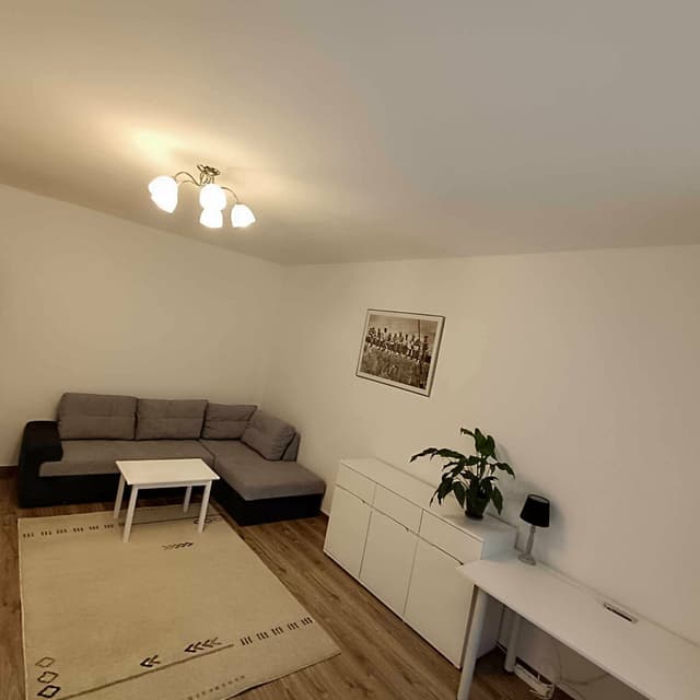 Umeblowane mieszkanie z miejscem parkingowym - Zdjęcie 2/11