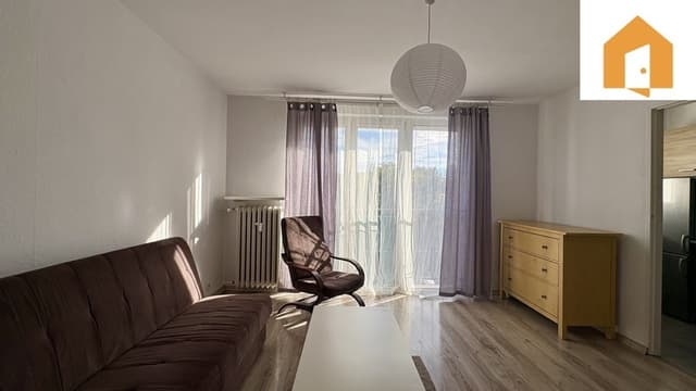 Ustawna kawalerka w centrum Szczecina z widokiem na park - Zdjęcie 2/10