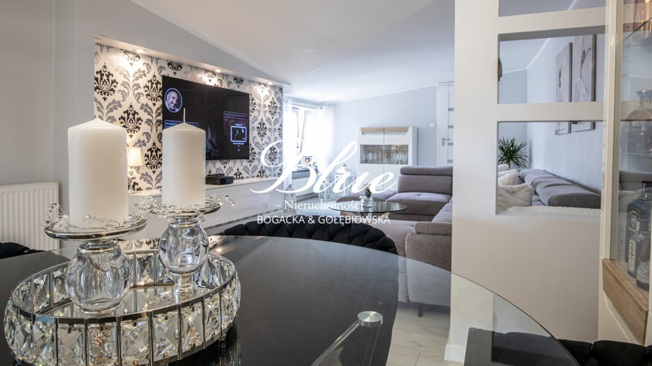 Stylowy, przestronny apartament w kamienicy przy ul. Swarożyca - Zdjęcie 1/20
