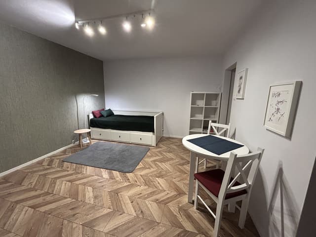Nowoczesne studio w sercu Woli - gotowe do zamieszkania - Zdjęcie 3/8
