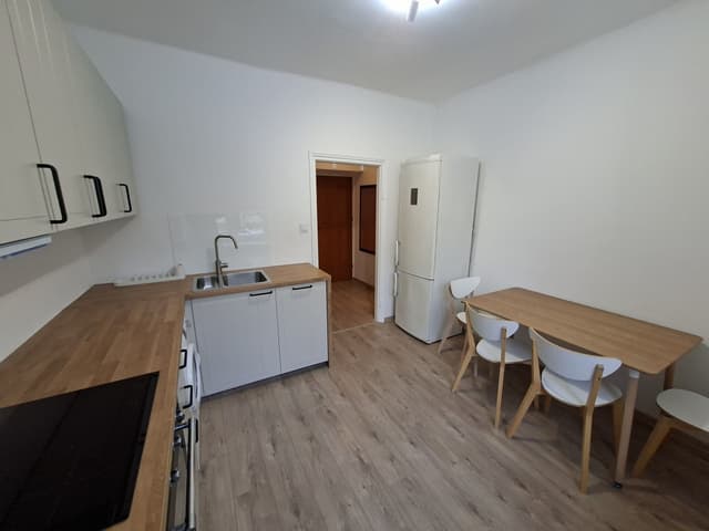 Funkcjonalne mieszkanie w Nowej Hucie - Zdjęcie 3/6