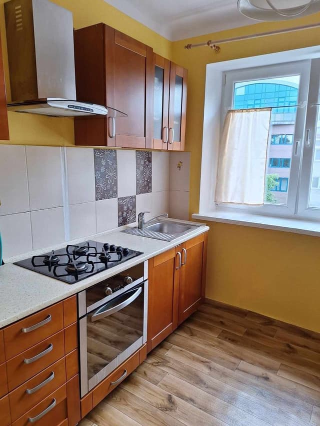 Przestronne 35m² w sercu Muranowa - świetna lokalizacja - Zdjęcie 2/7